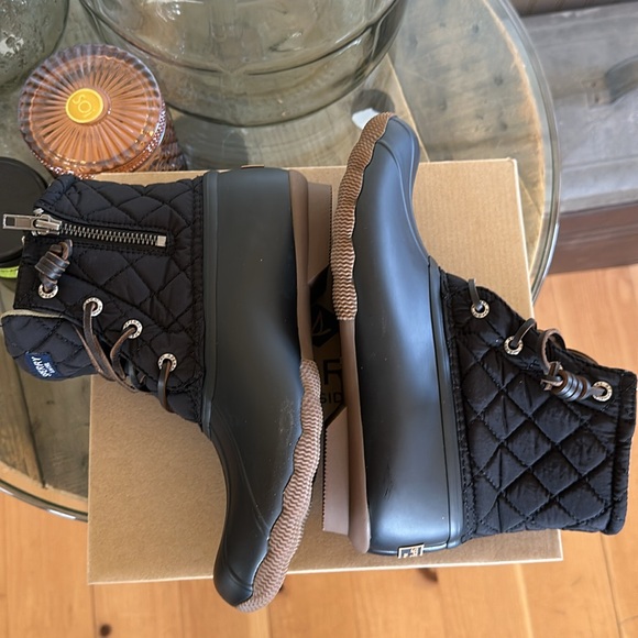 Women’s sperry topsider waterproof rubber boot - Picture 7 of 12